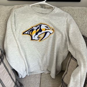Nashville Predators Antigua Womens Action Crewneck Chenille Sweatshirt - Oatmeal